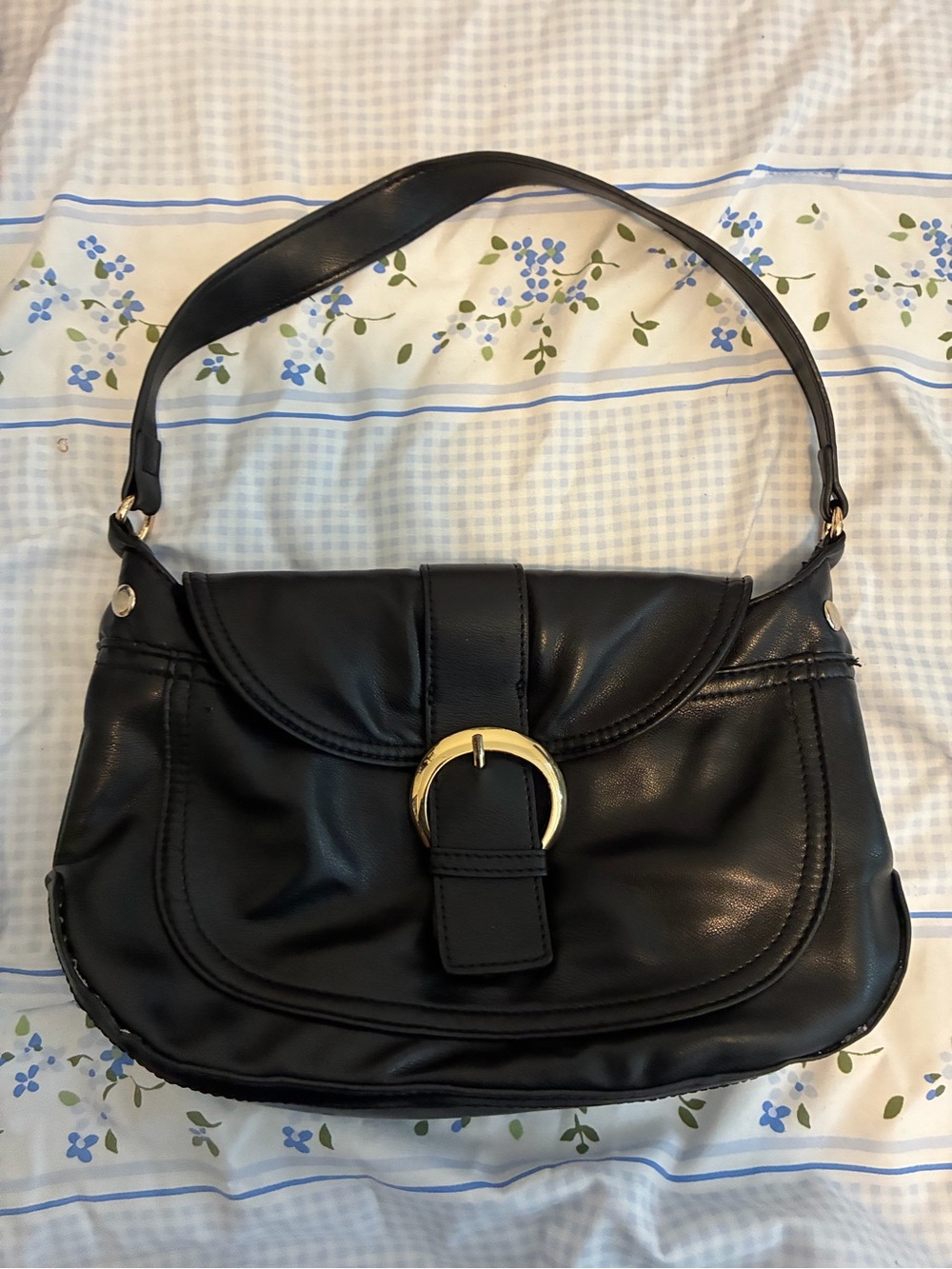Source Unknown Black Shoulder Bag with Gold Accent Buckle